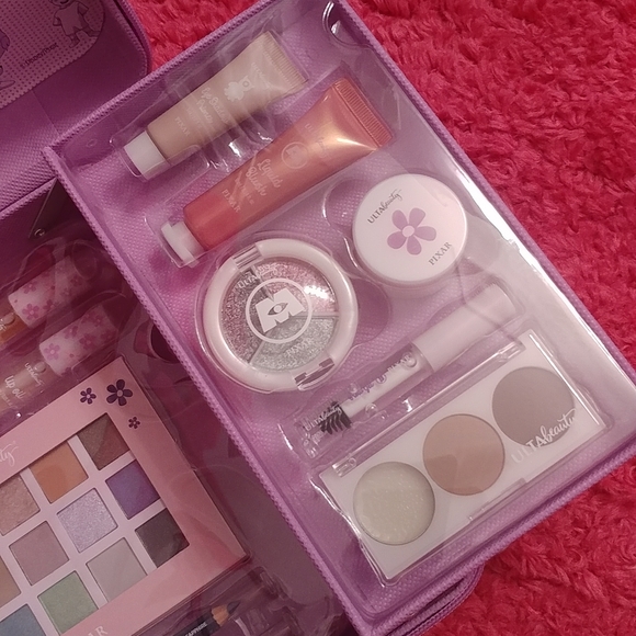 NWT Monsters Inc 36 piece makeup ULTA Disney Pixar Beauty Box - Limited Edition - Picture 15 of 15